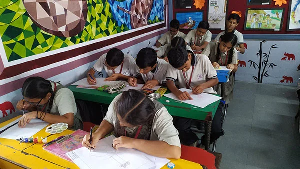 Ambe Group of Schools | Amenities - Art & Craft