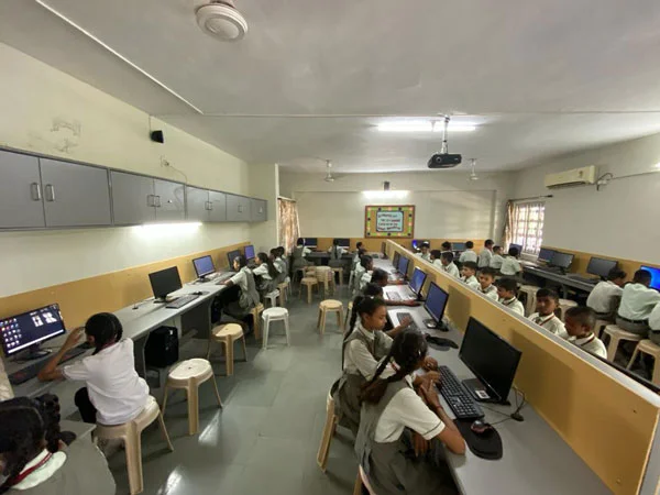 Ambe Group of Schools | Amenities - Computer Lab