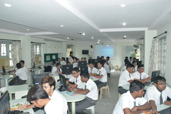 Ambe Group of Schools | Amenities - Computer Lab