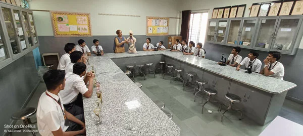 Ambe Group of Schools | Amenities - Laboratories